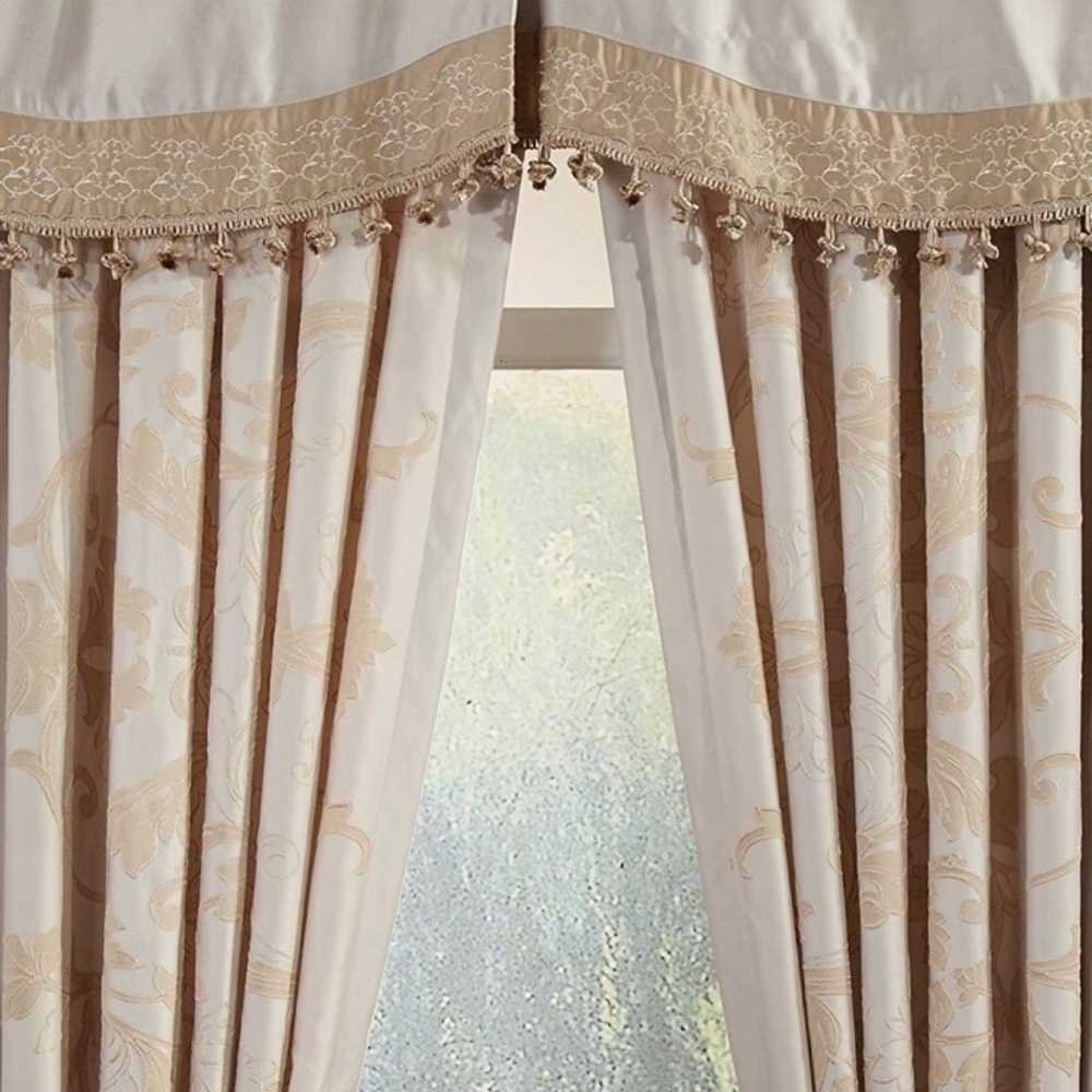 Grommet Panel